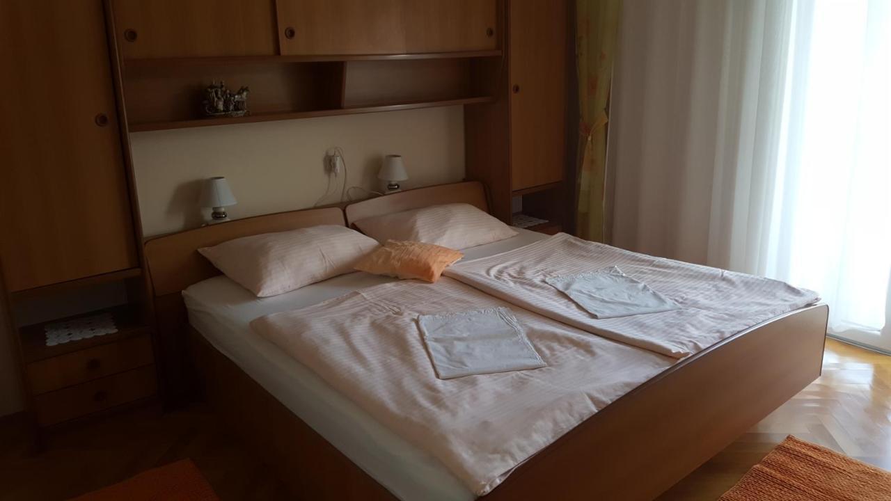 Anka Bunic Bed and Breakfast Rab Town Eksteriør billede